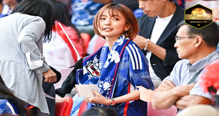 แฟนบอลสาว ชาวญี่ปุ่น